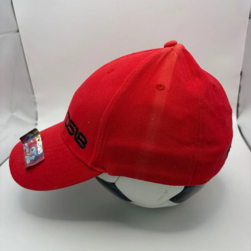 DS18 We Like It Loud Red Baseball Cap Hat Car Audio Embroidered Flex‎ Fit